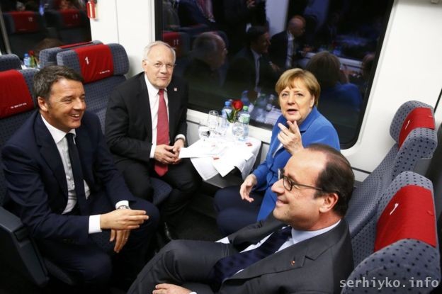 VIP-екскурсія тунелем (за годинниковою стрілкою зліва направо): прем'єр-міністр Італії Ренці, Швейцарський федеральний президент Йоханн Шнайдер-Амманн, канцлер Німеччини Ангела Меркель і президент Франції Франсуа Олланд
